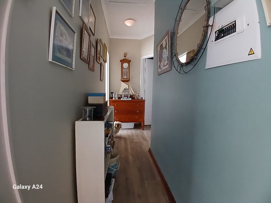 5 Bedroom Property for Sale in Beacon Bay Eastern Cape